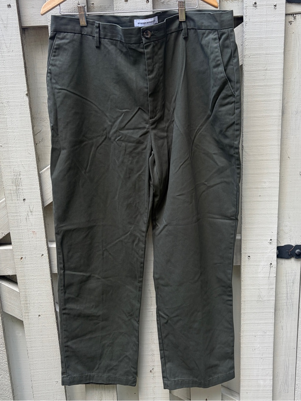 Amazon Essentials Men's Olive Green Chino Pants Size 38x30 VGUC